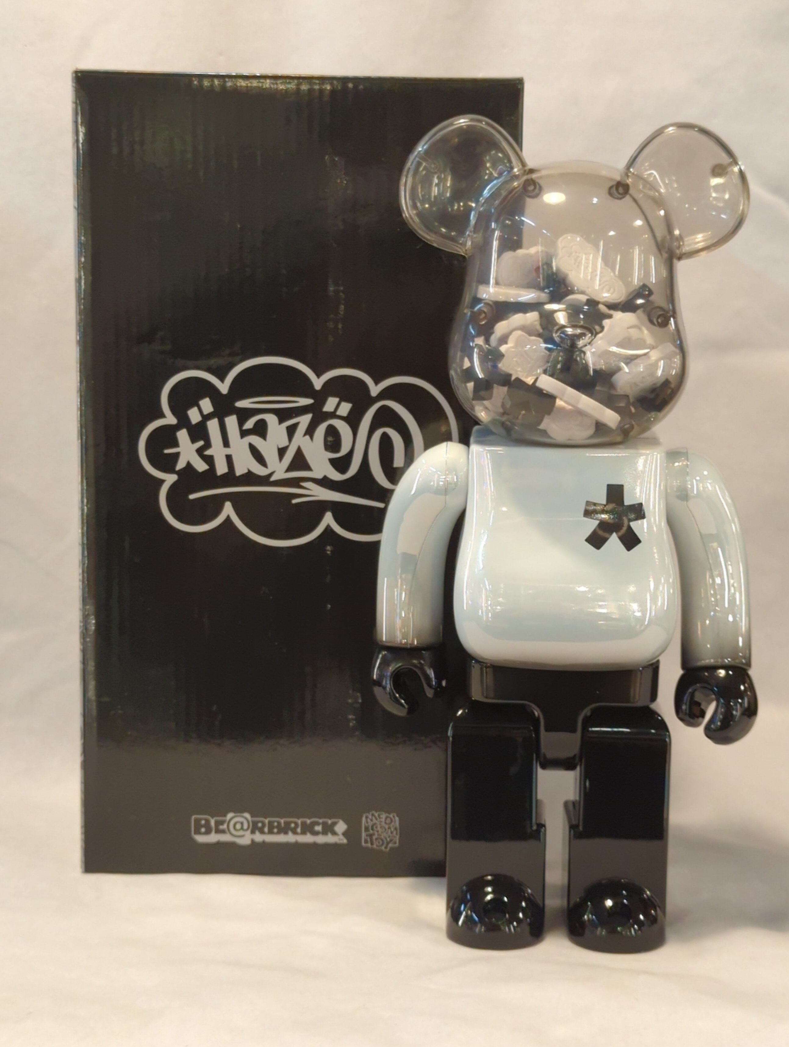 BE@RBRICK ERIC HAZE 400% Bearbrick Toy Action Figure Goods New Box 28cm